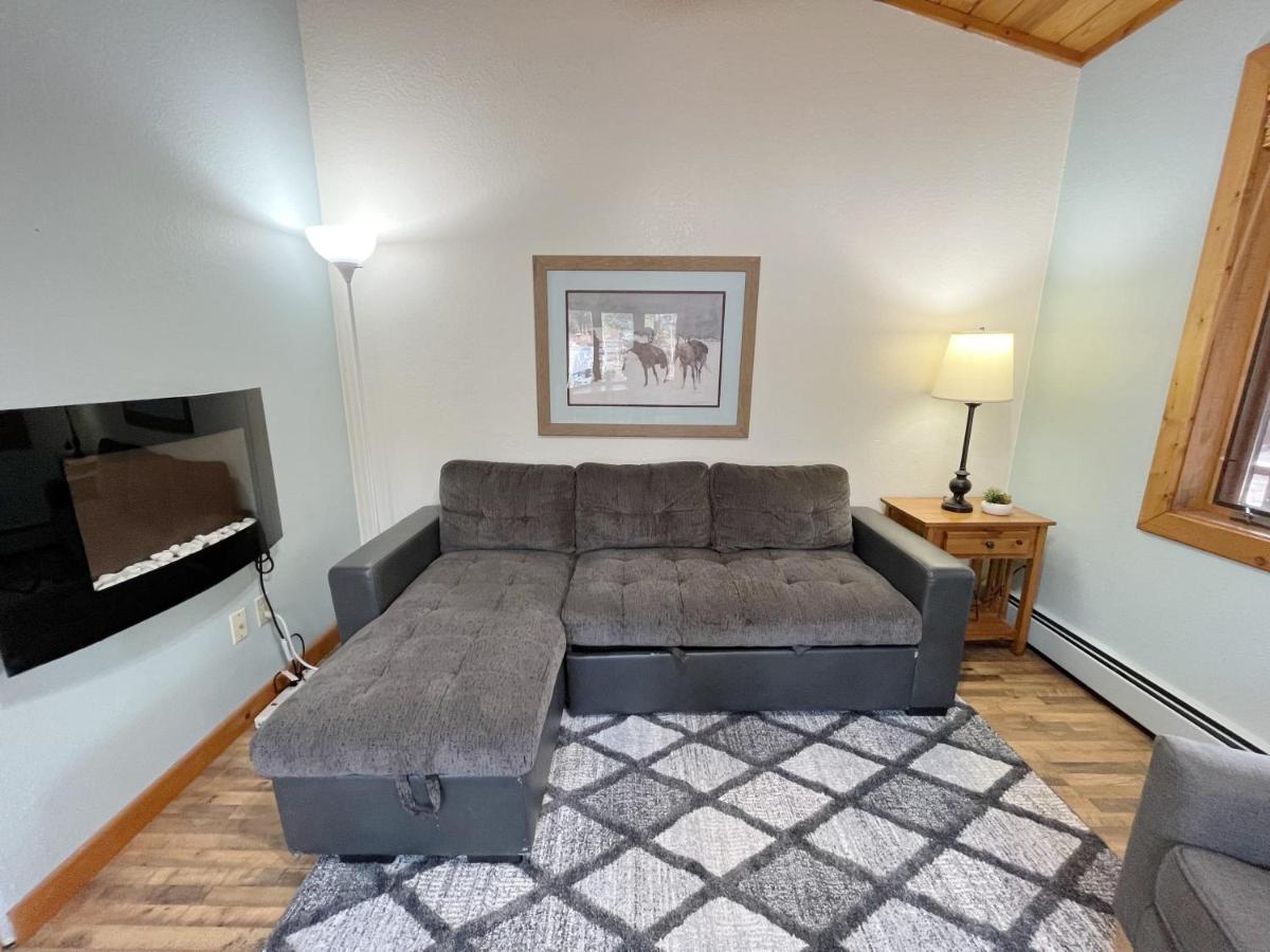 Cabin A Suite Bed And Breakfast ウッドランド・パーク エクステリア 写真